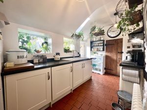 Kitchen- click for photo gallery